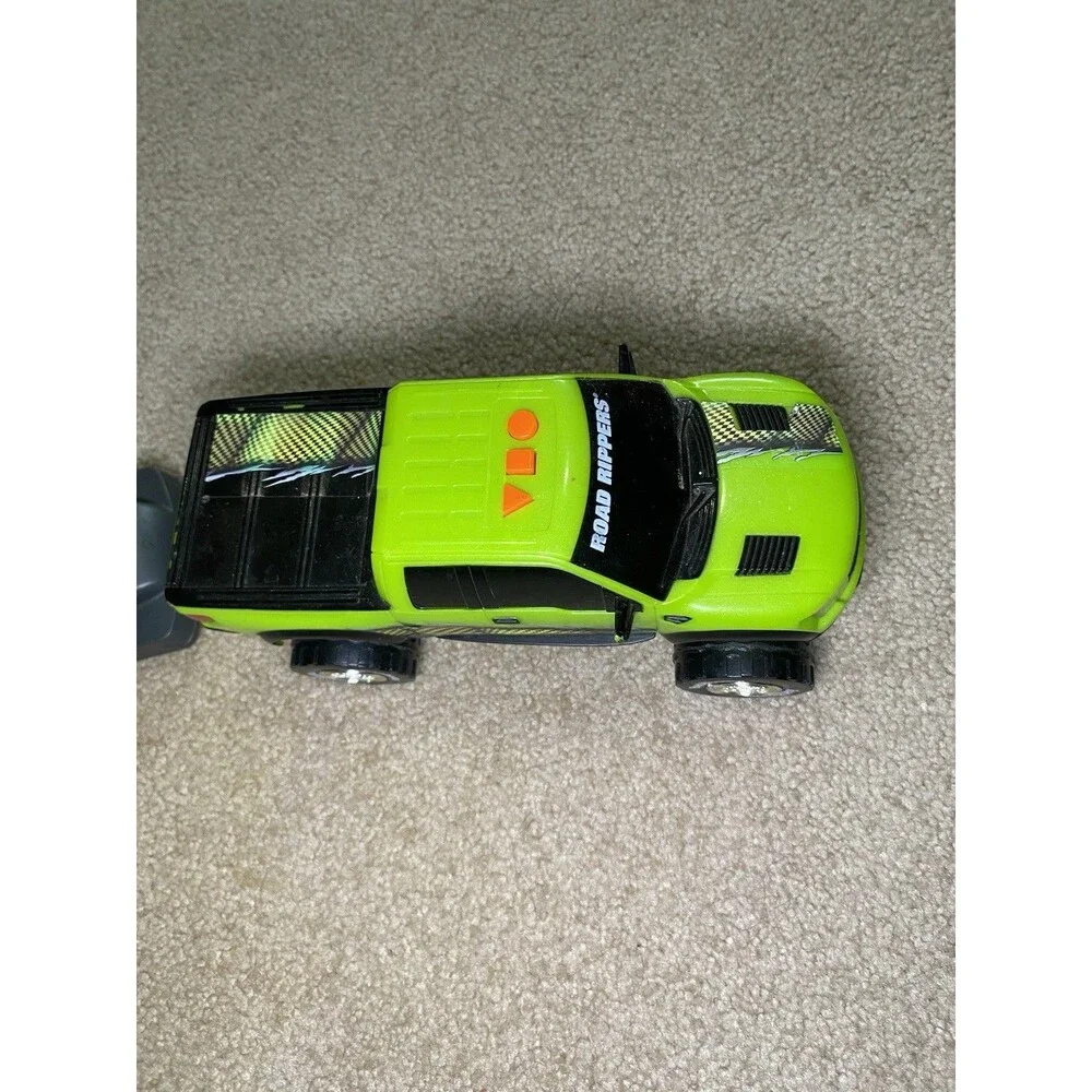 Road Rippers Ford F-150 SVT Raptor Toy Truck with Trailer Green Lights & Sound